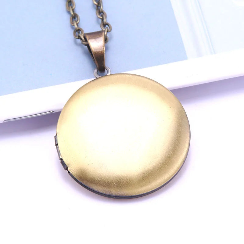 Copper Color Love Heart Locket Pendants for Women Men Openable Photo Frame Glossy Family Pet Picture Necklace Family Love Gift