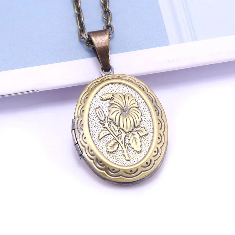 Copper Color Love Heart Locket Pendants for Women Men Openable Photo Frame Glossy Family Pet Picture Necklace Family Love Gift